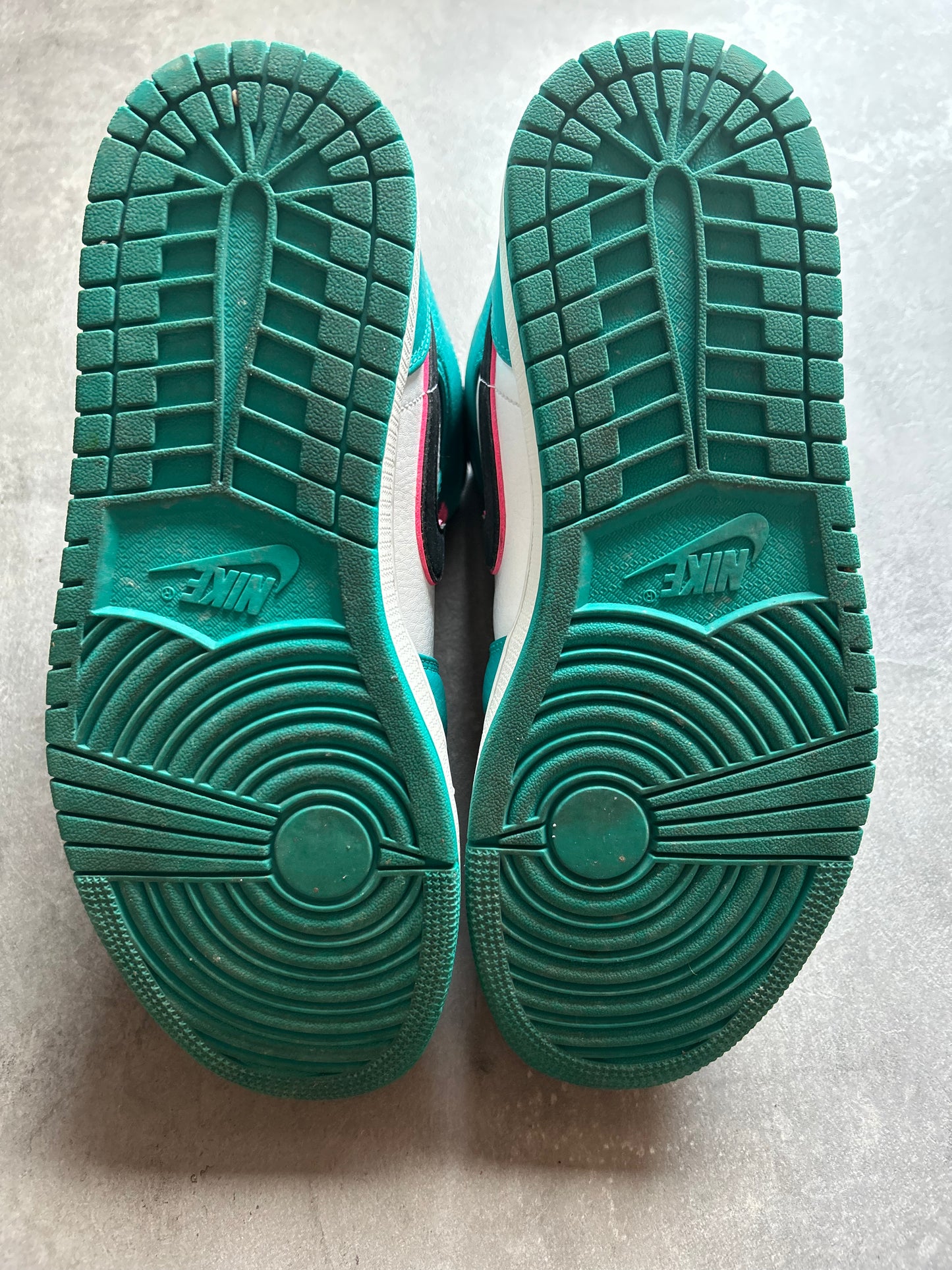 Jordan 1 Mid South Beach