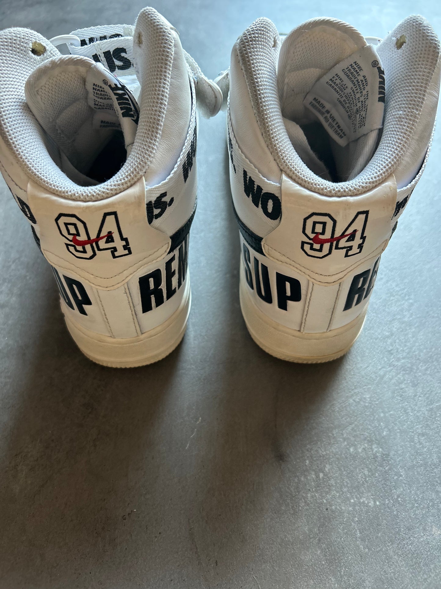 Air Force 1 Mid Supreme World Famous White
