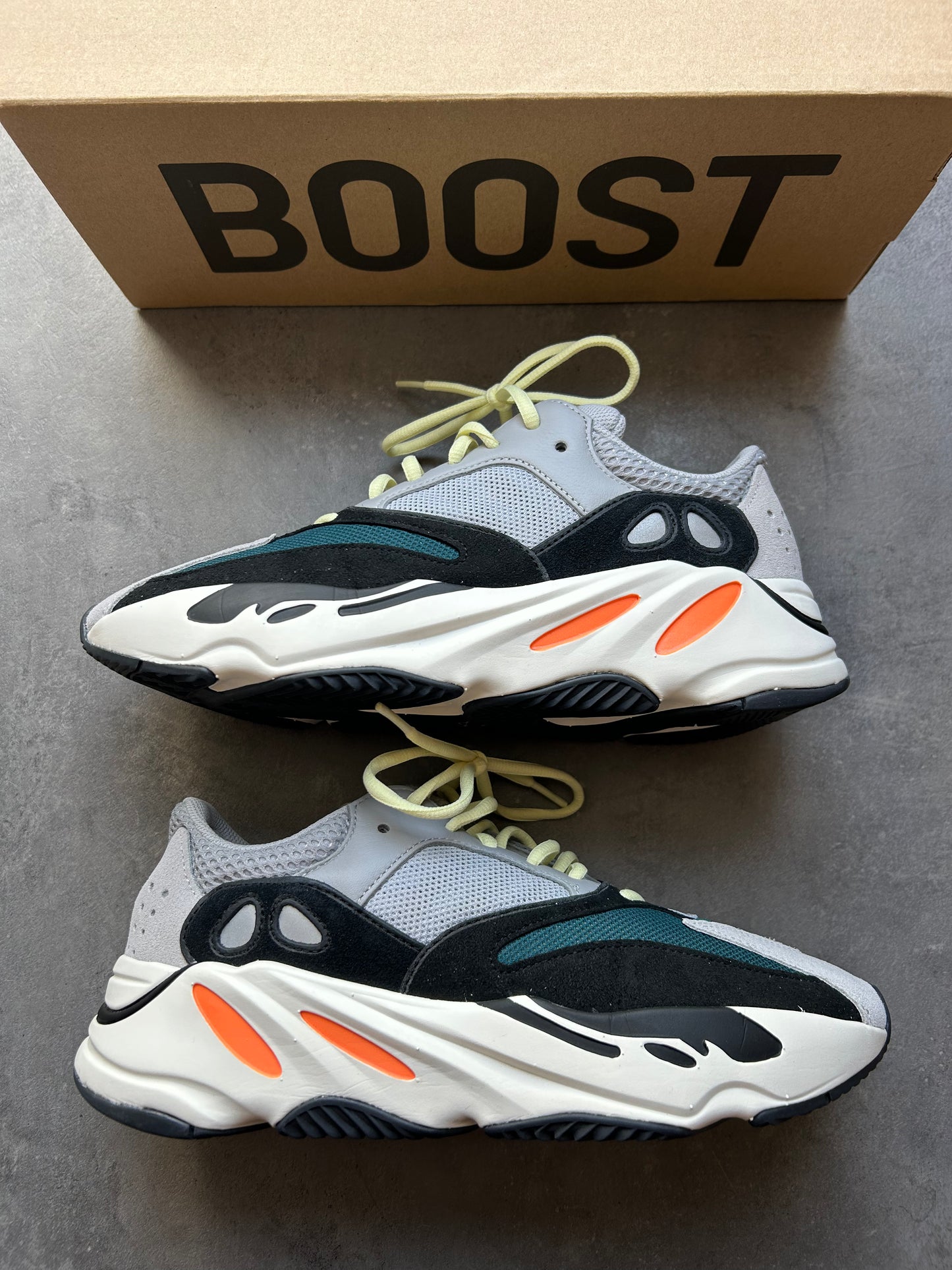 Yeezy 700 Wave Runner