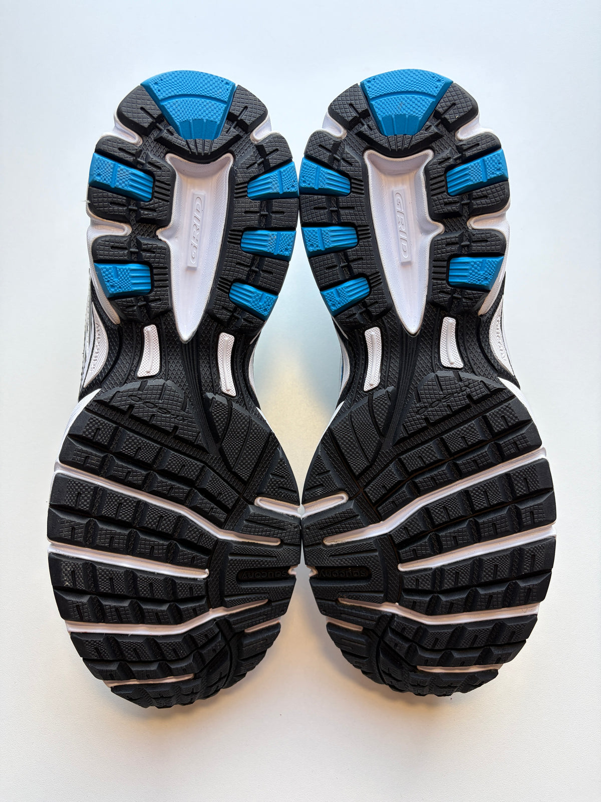 Saucony Ride Millenium White Blue - Taille 42,5