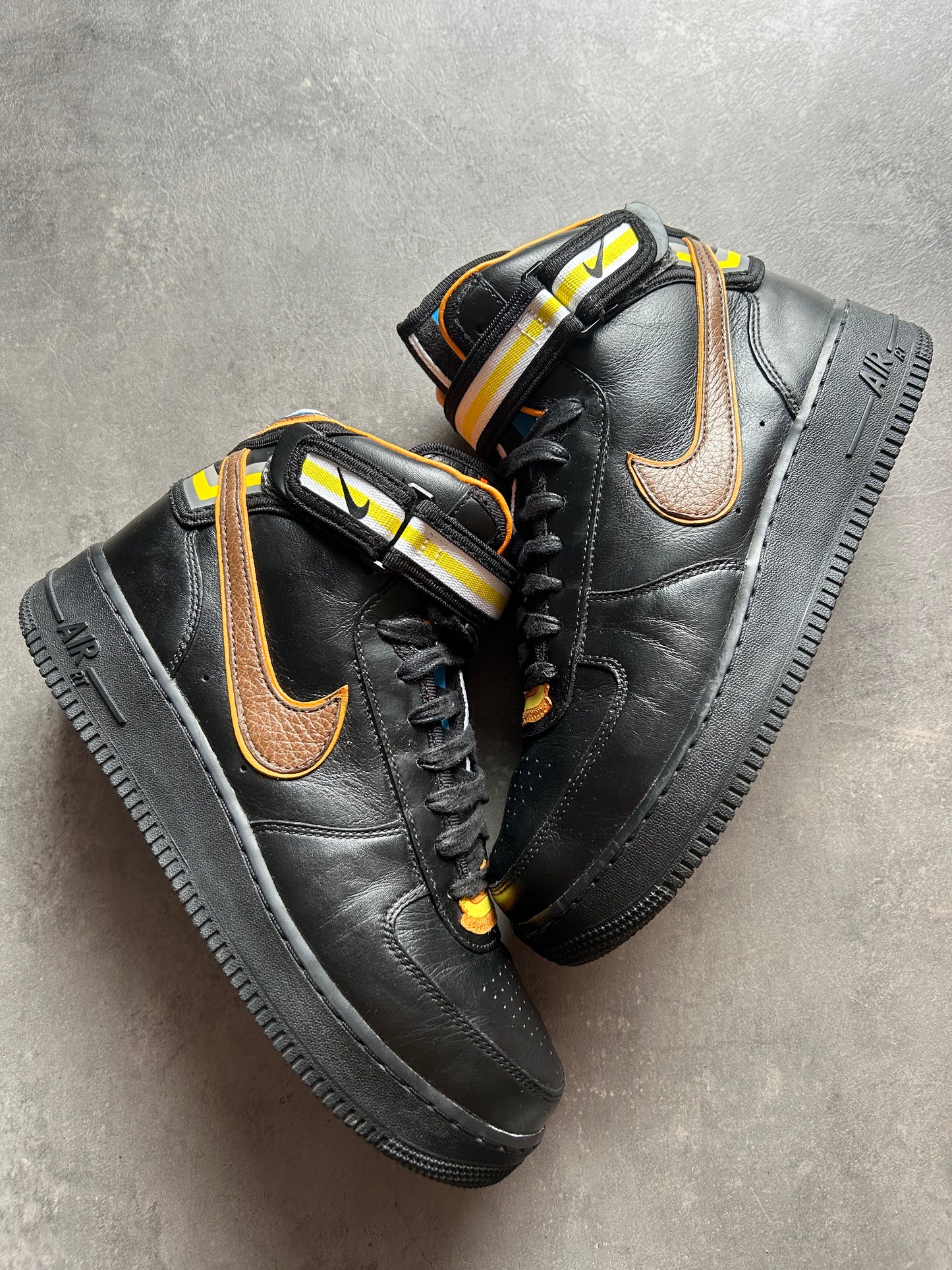 Air Force 1 Mid Tisci Black