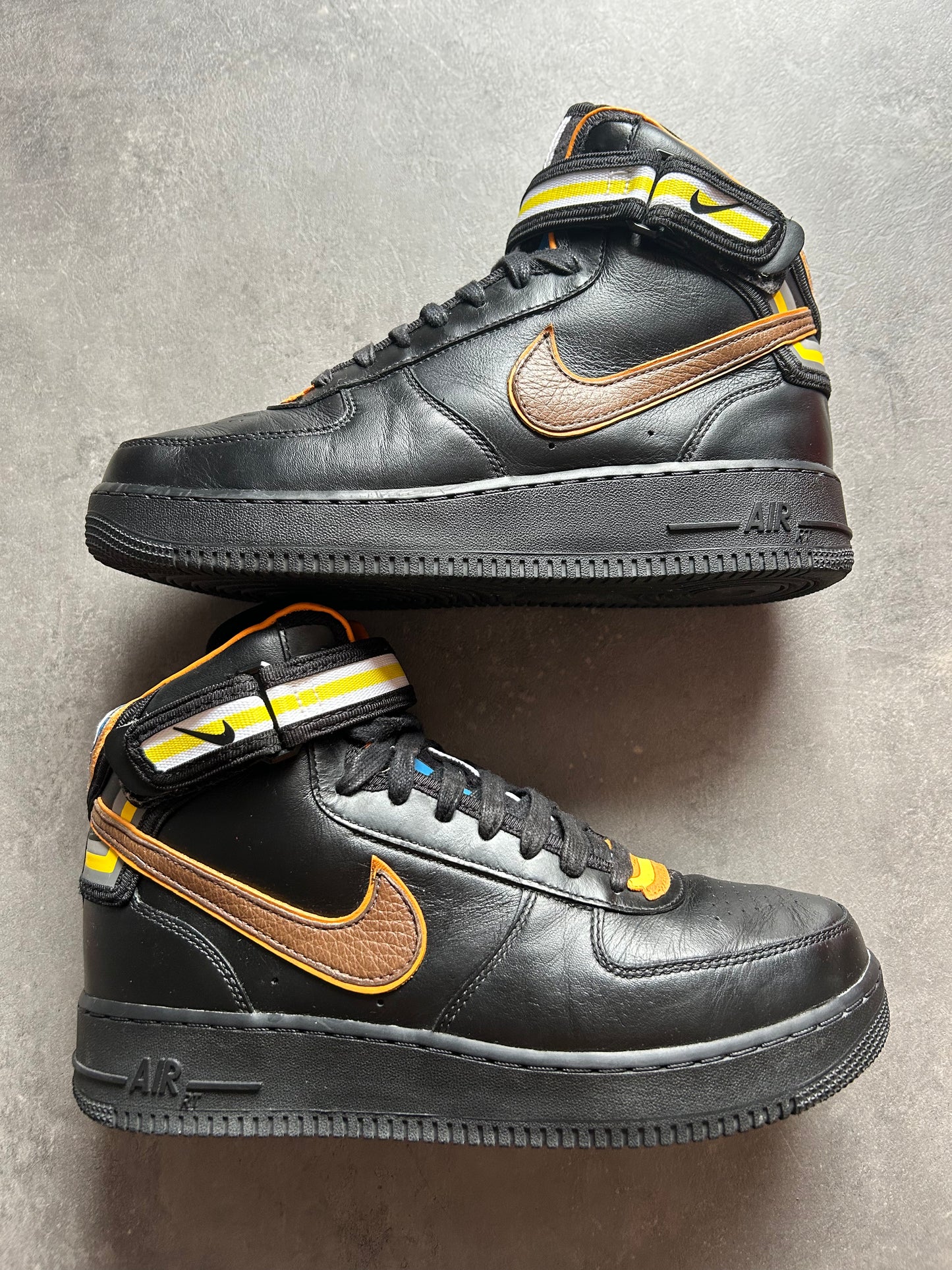 Air Force 1 Mid Tisci Black
