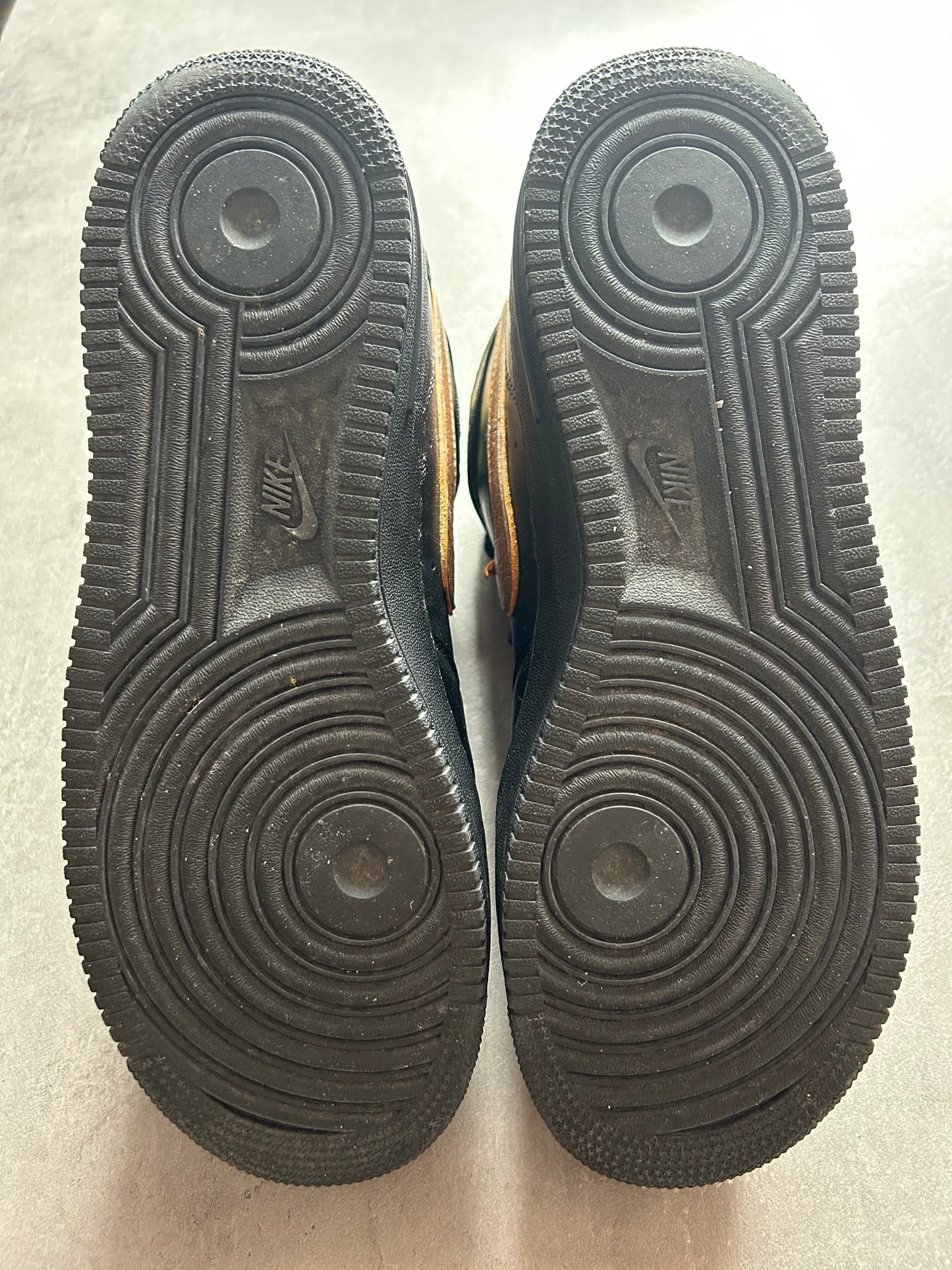 Air Force 1 Mid Tisci Black