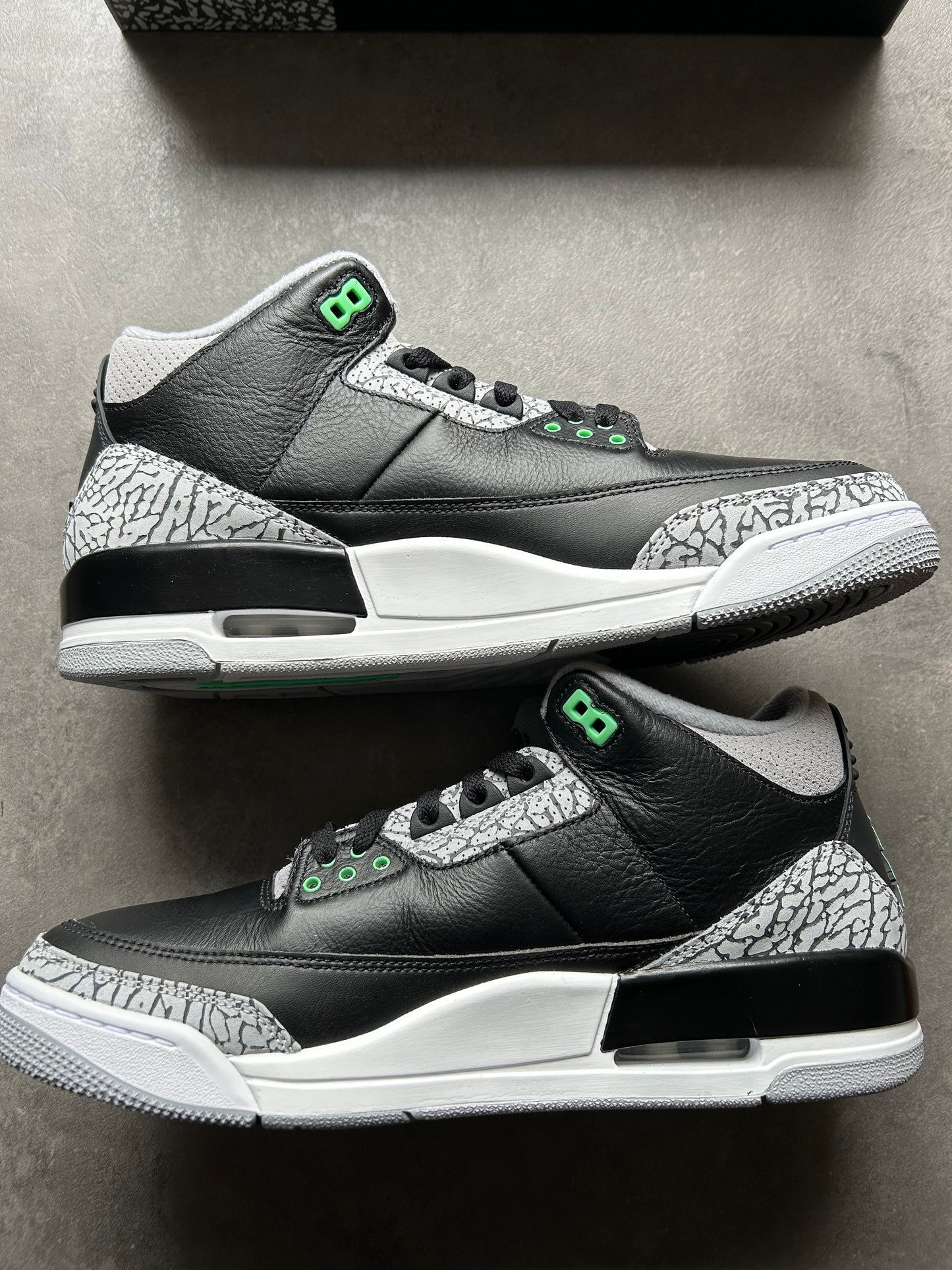 Jordan 3 Green Glow