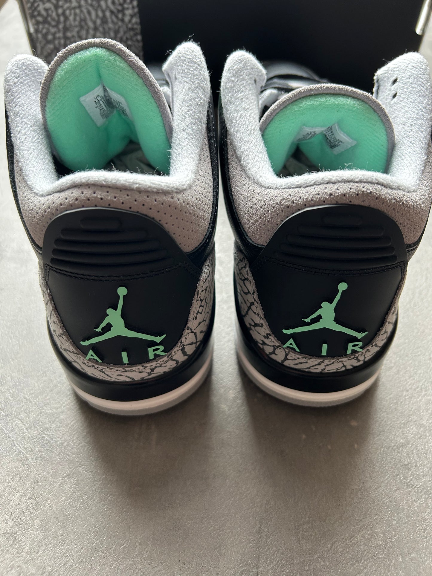 Jordan 3 Green Glow