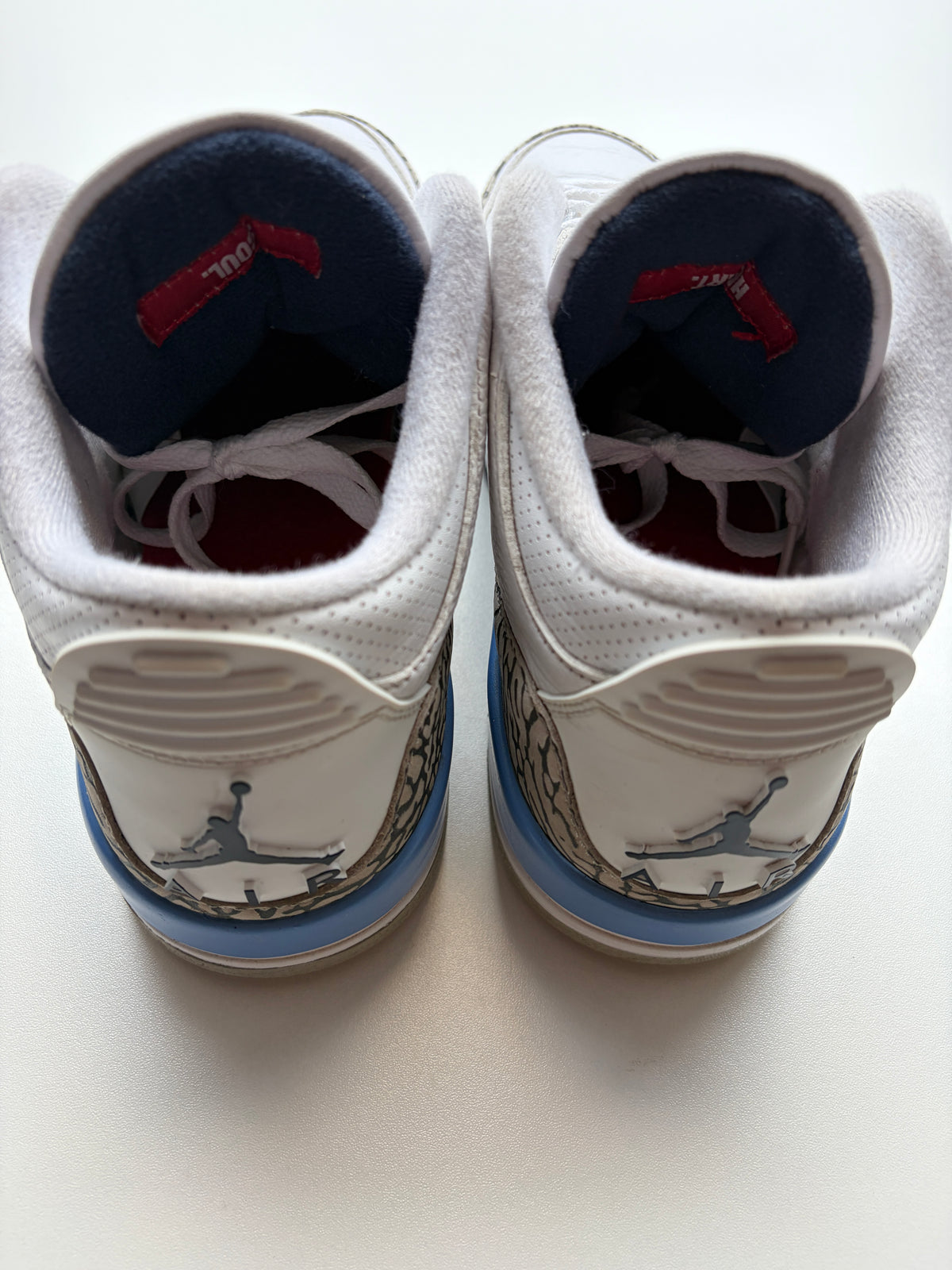 Jordan 3 UNC - Taille 42,5