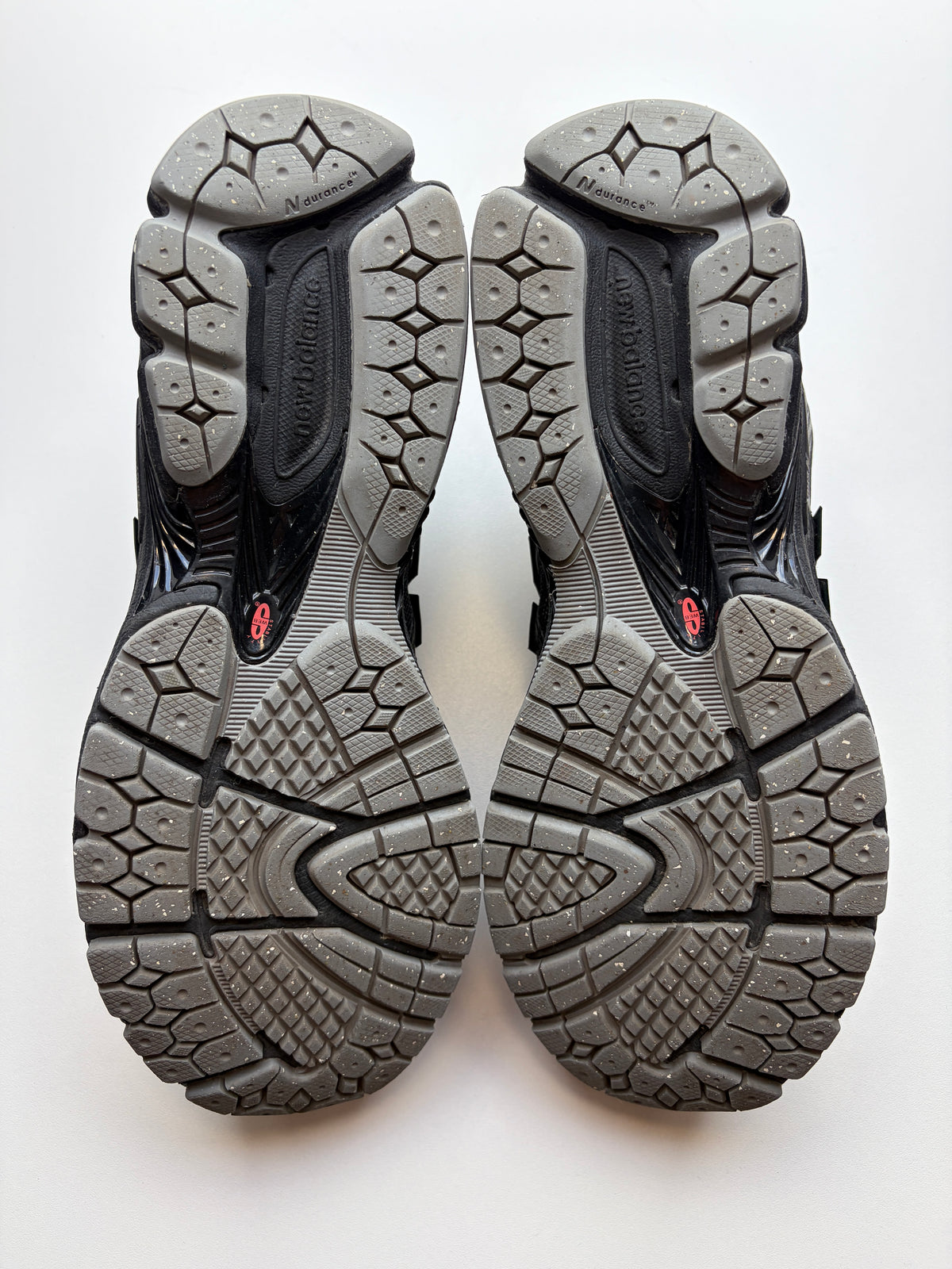 New Balance 1906w Black Red - Taille 44,5