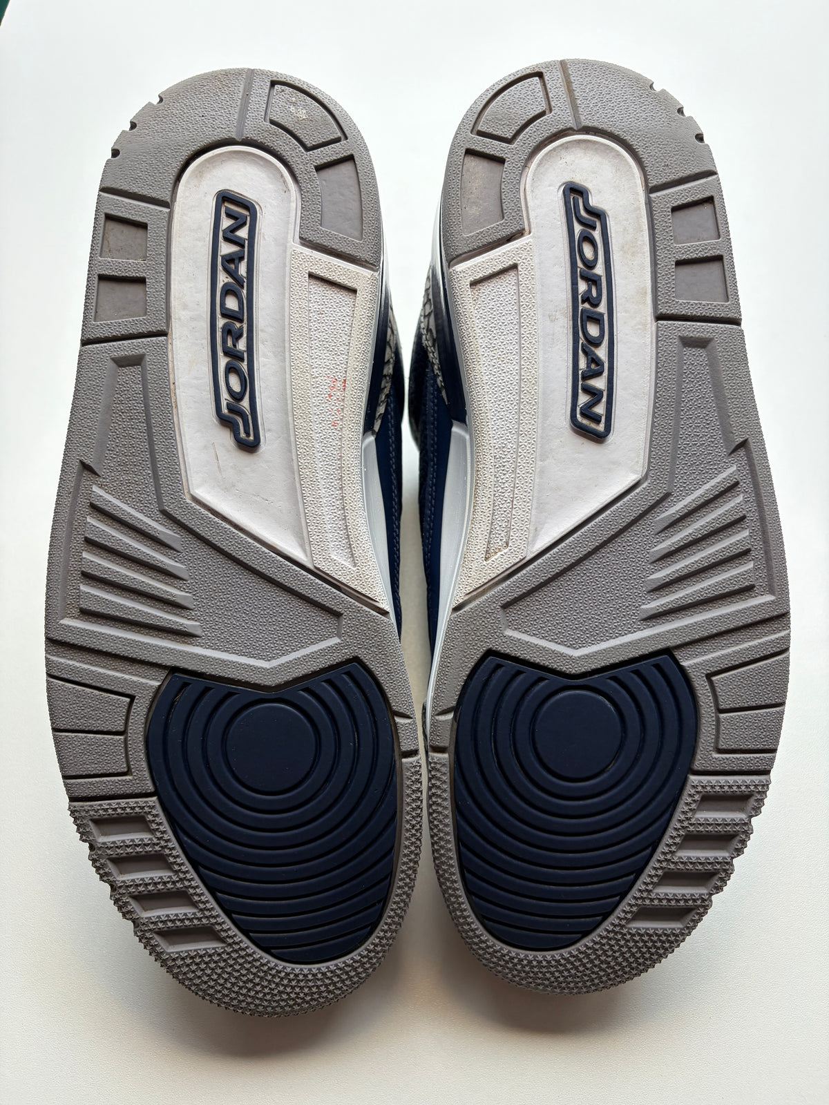 Jordan 3 Georgetown - Taille 44
