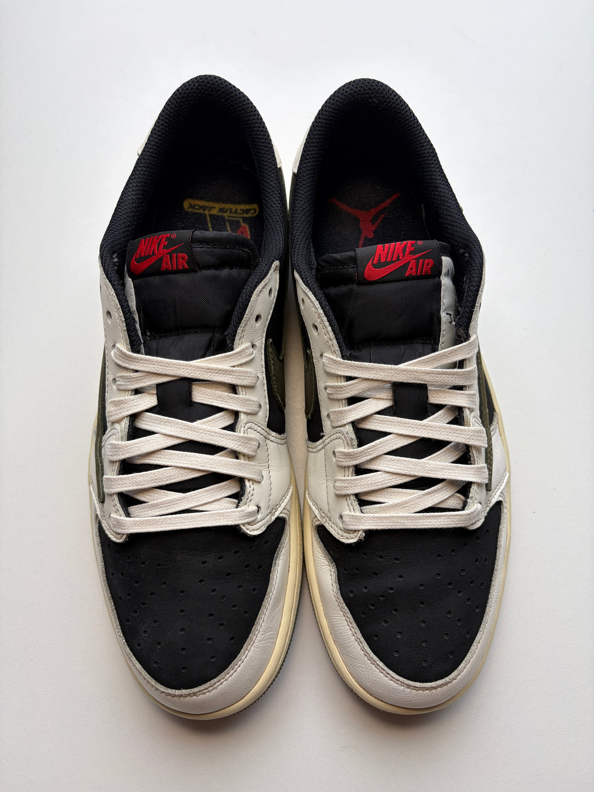 Jordan 1 Low Travis Scott Olive - Taille 44,5
