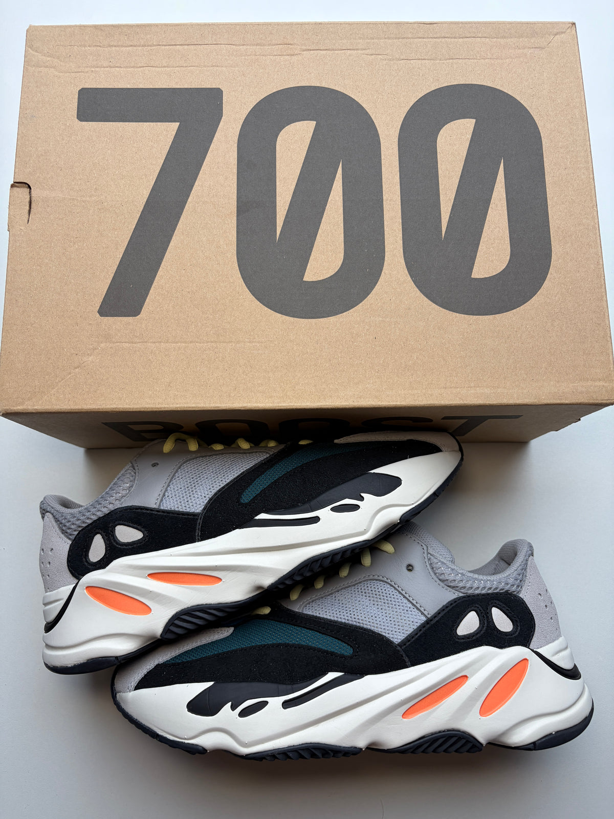 Yeezy Boost 700 Wave Runner - Taille 43 1/3