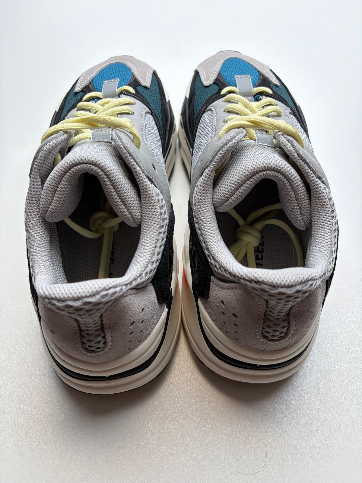 Yeezy Boost 700 Wave Runner - Taille 43 1/3
