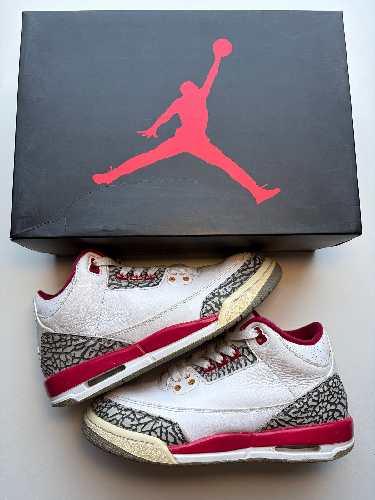 Jordan 3 Cardinal Red GS - Taille 39