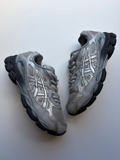 Asics GEl NYC Gris Roche - Taille 38