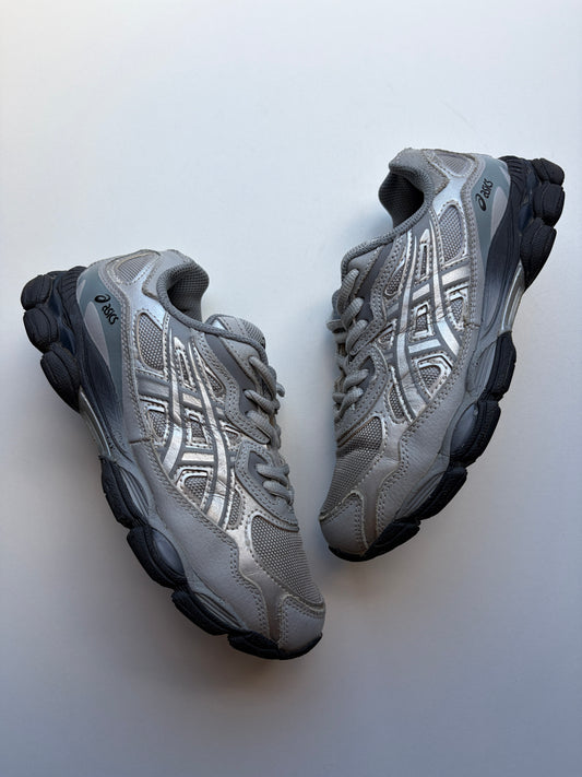Asics GEl NYC Gris Roche - Taille 38