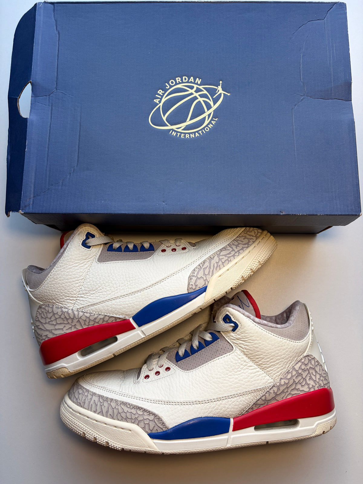 Jordan 3 International - Taille 44