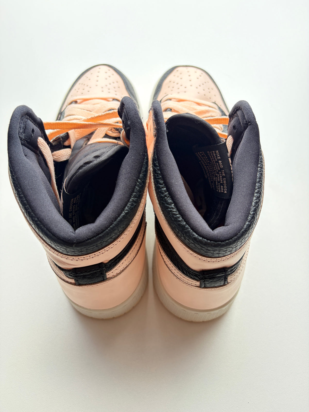 Jordan 1 High Noir Pourpre - Taille 40