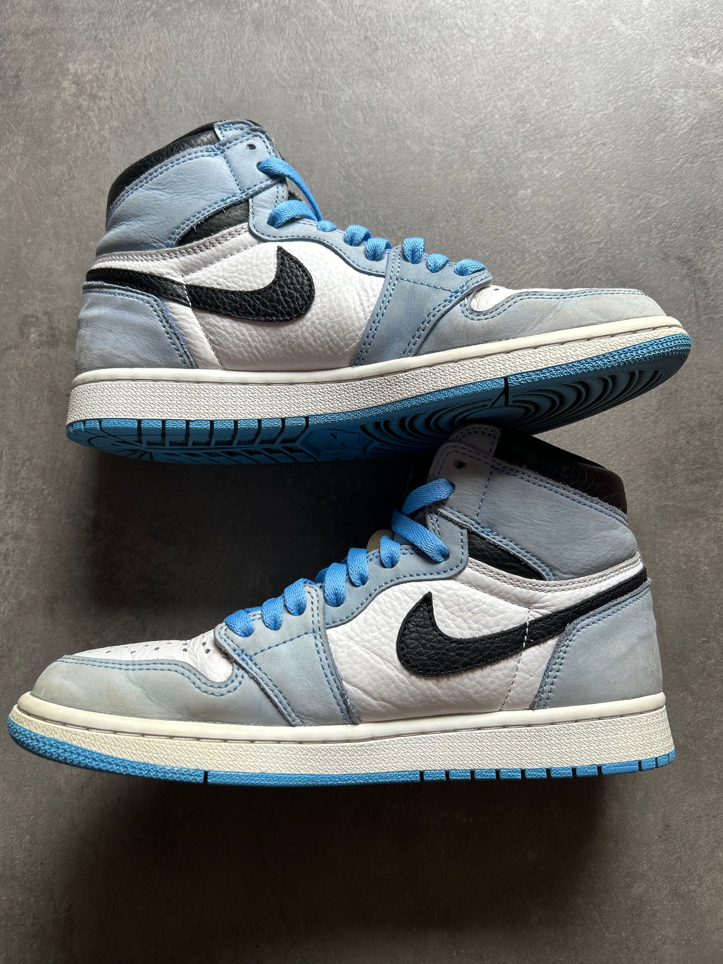 Jordan 1 High University Blue